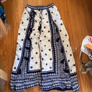 Forever 21 wide leg palazzo pants w splits boho